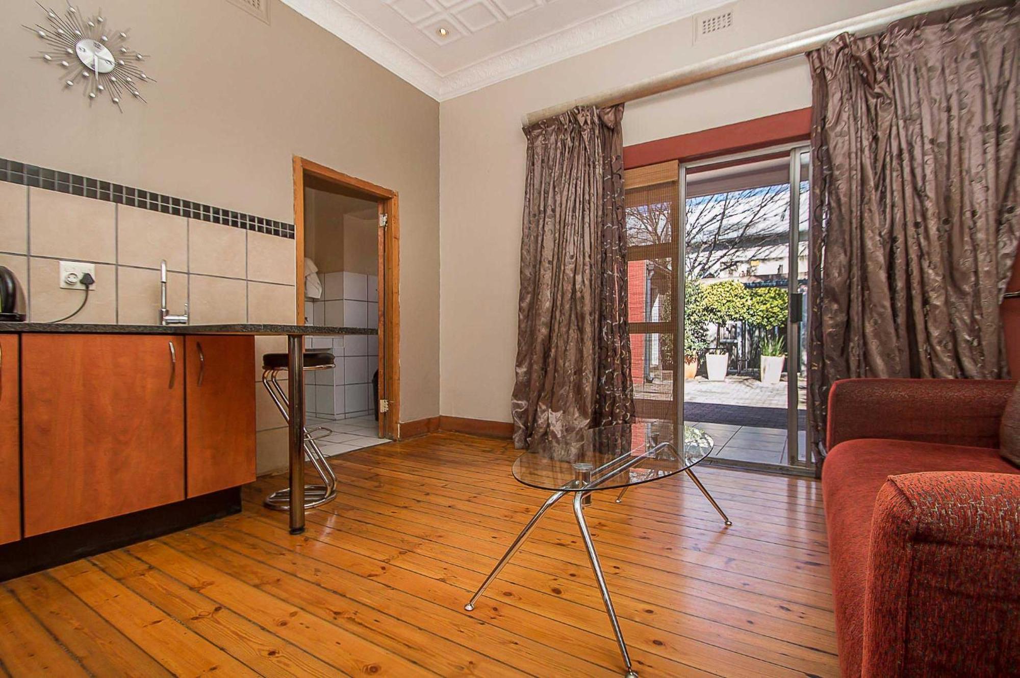 Saffron Guest House Йоганнесбурґ Екстер'єр фото