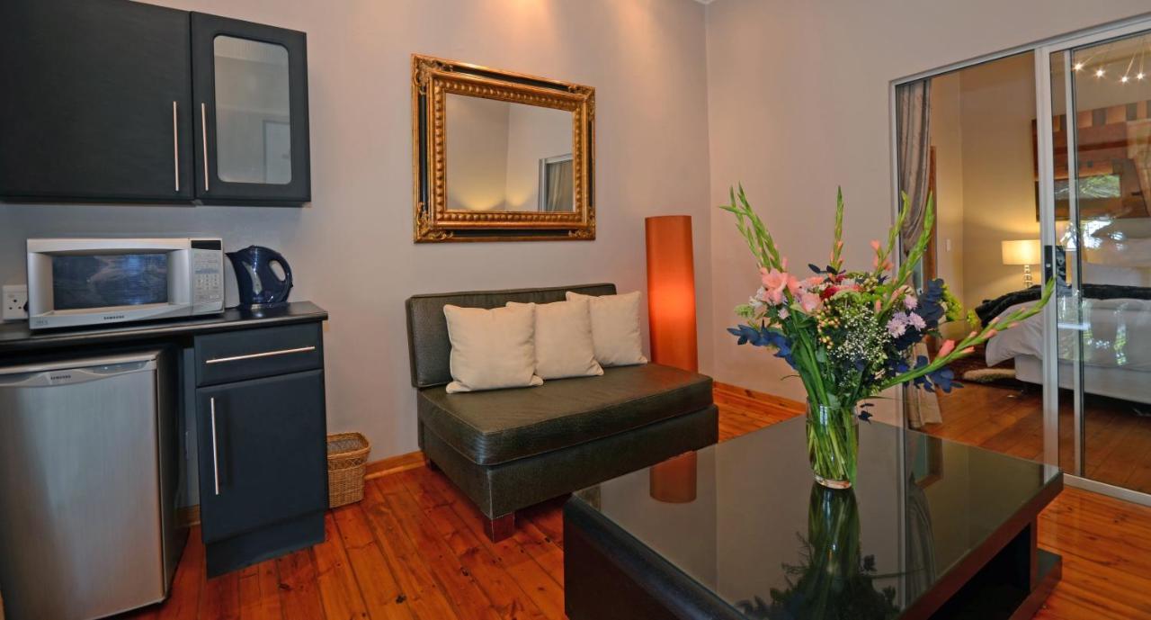 Saffron Guest House Йоганнесбурґ Екстер'єр фото